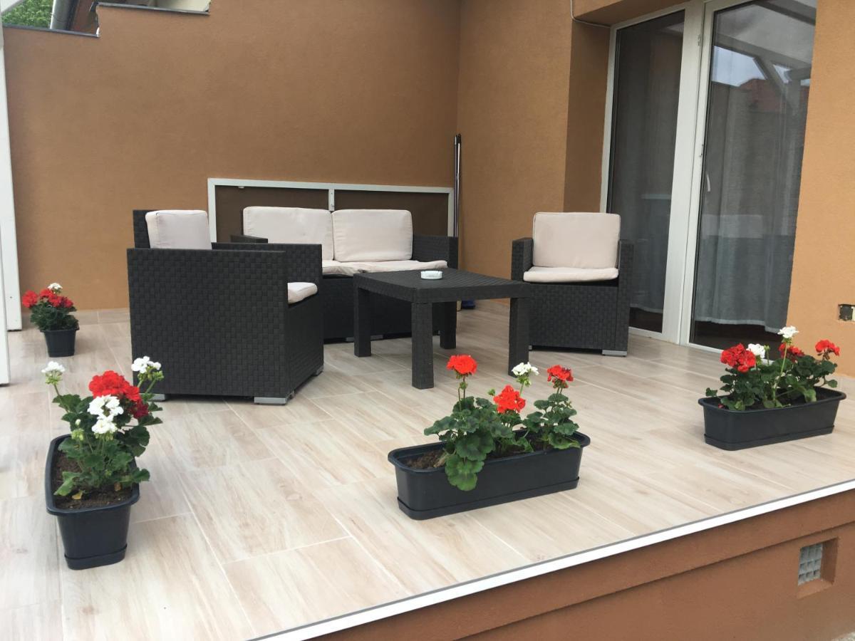 Pesti Apartmanhaz Bük المظهر الخارجي الصورة